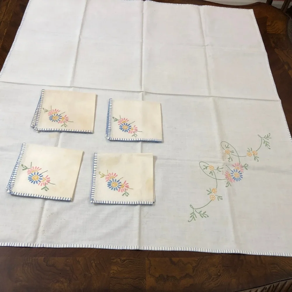 Tablecloth 33X33 & 4 Napkins Vintage Embroidery Handmade Blue Pink Yellow Daisy